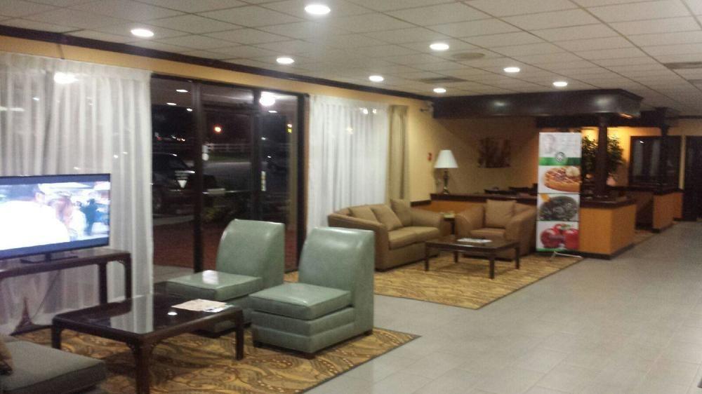 Quality Inn Rock Hill Bagian luar foto