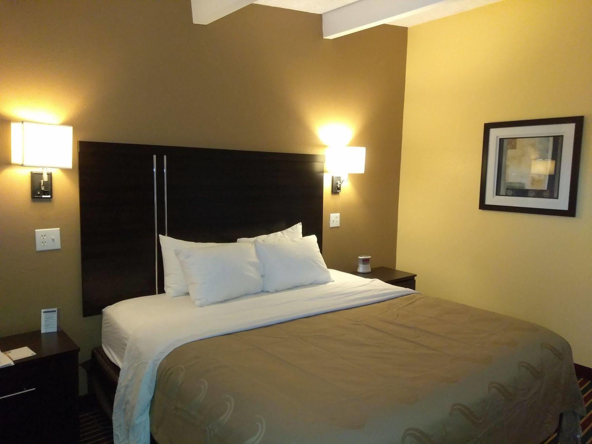 Quality Inn Rock Hill Bagian luar foto