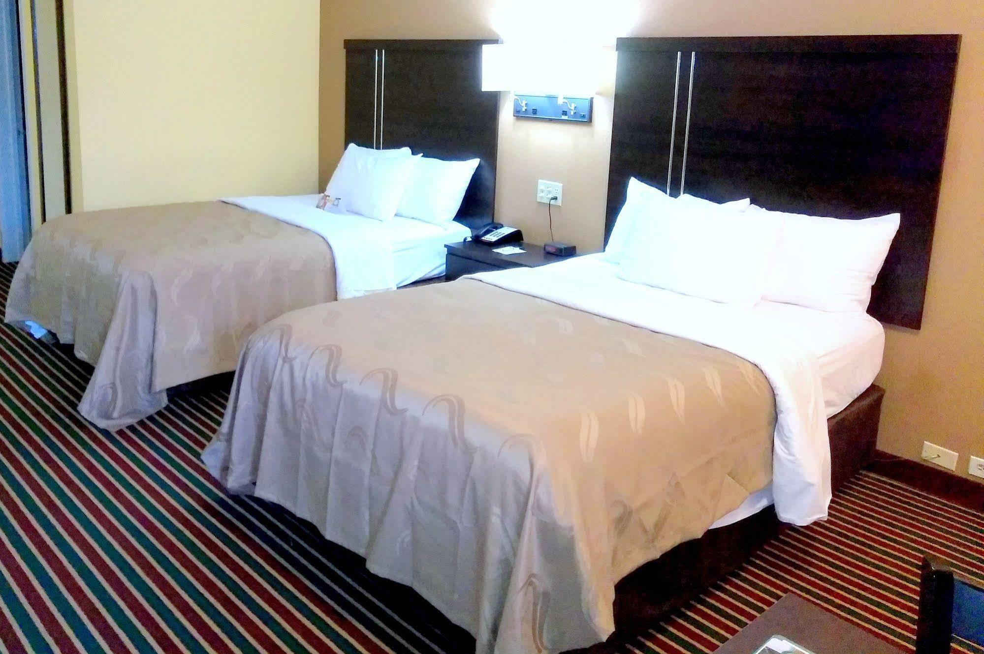 Quality Inn Rock Hill Bagian luar foto