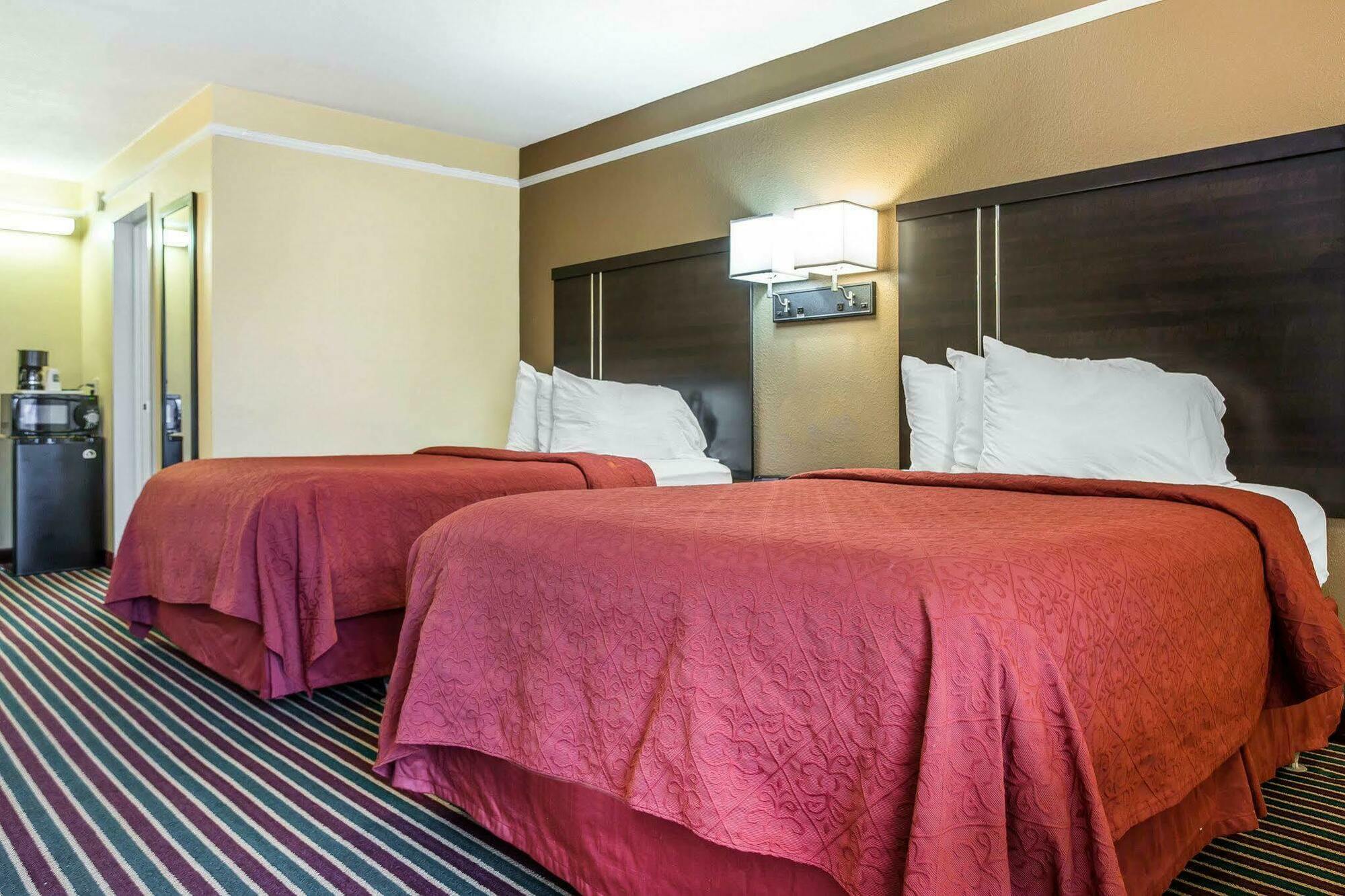 Quality Inn Rock Hill Bagian luar foto